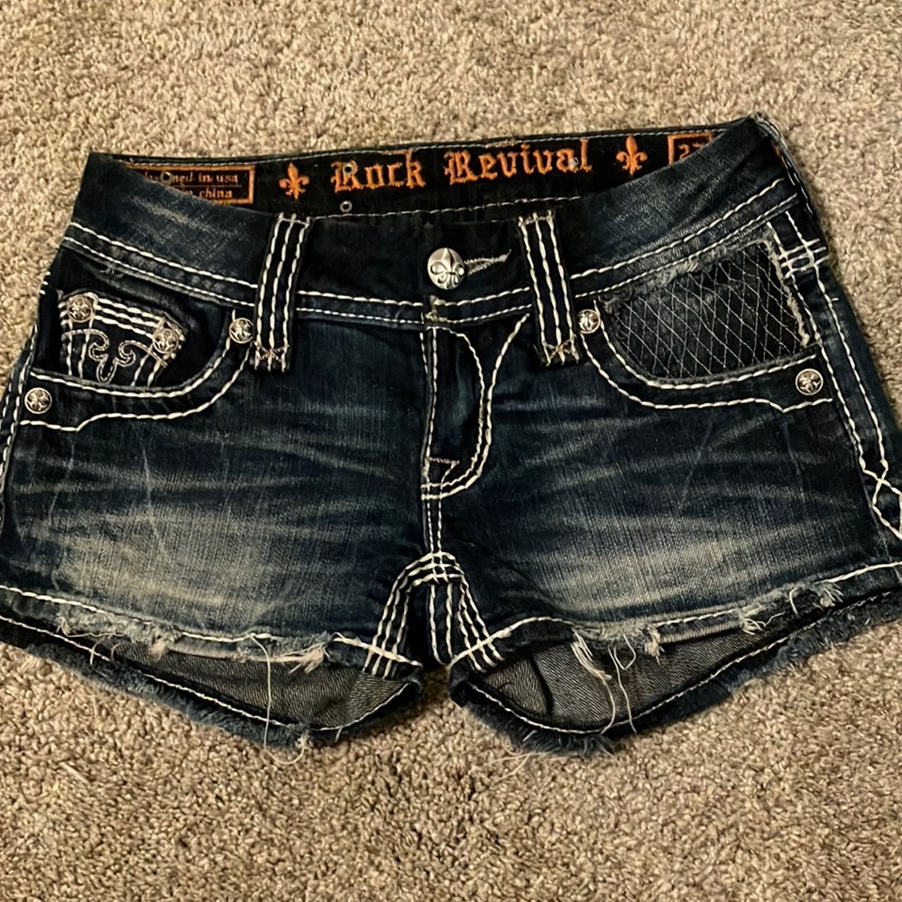 Rock revival Jean shorts size 23